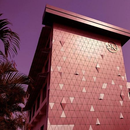 Hotel Rk Residency à Tiruppur Extérieur photo
